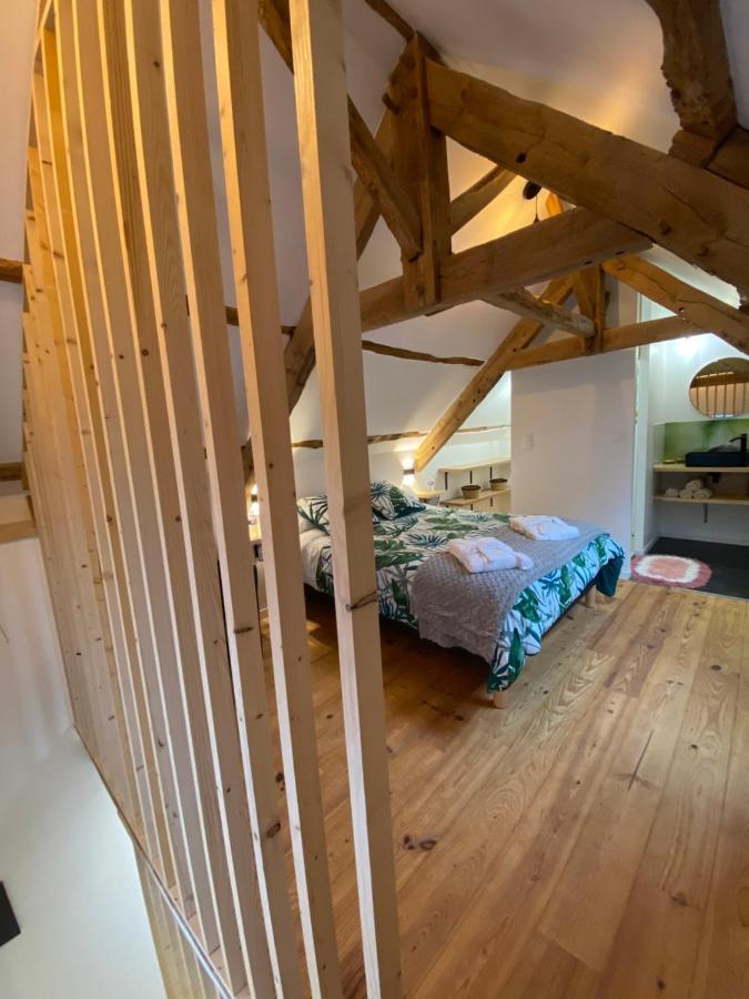A La Memoire De Merlin & Spa Saint-Malon-sur-Mel 外观 照片