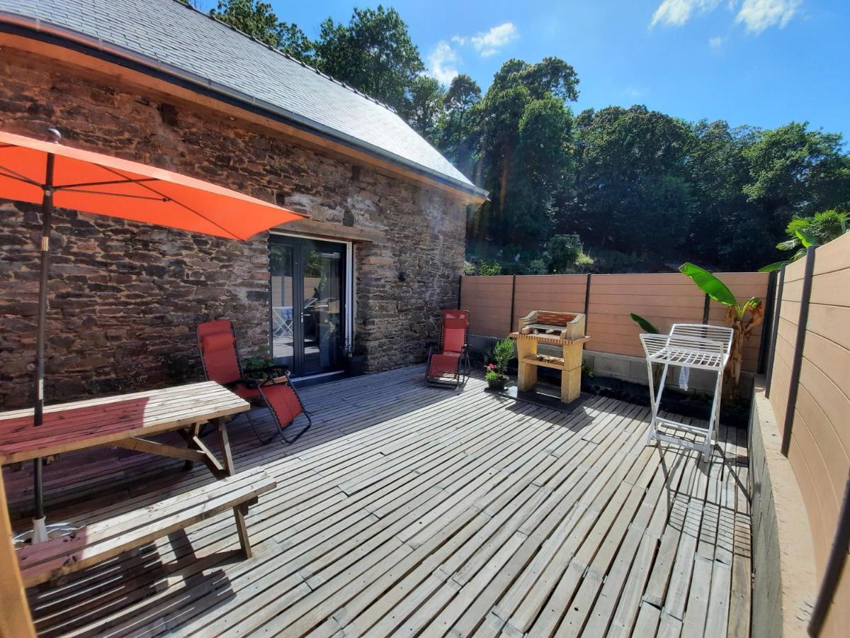 A La Memoire De Merlin & Spa Saint-Malon-sur-Mel 外观 照片